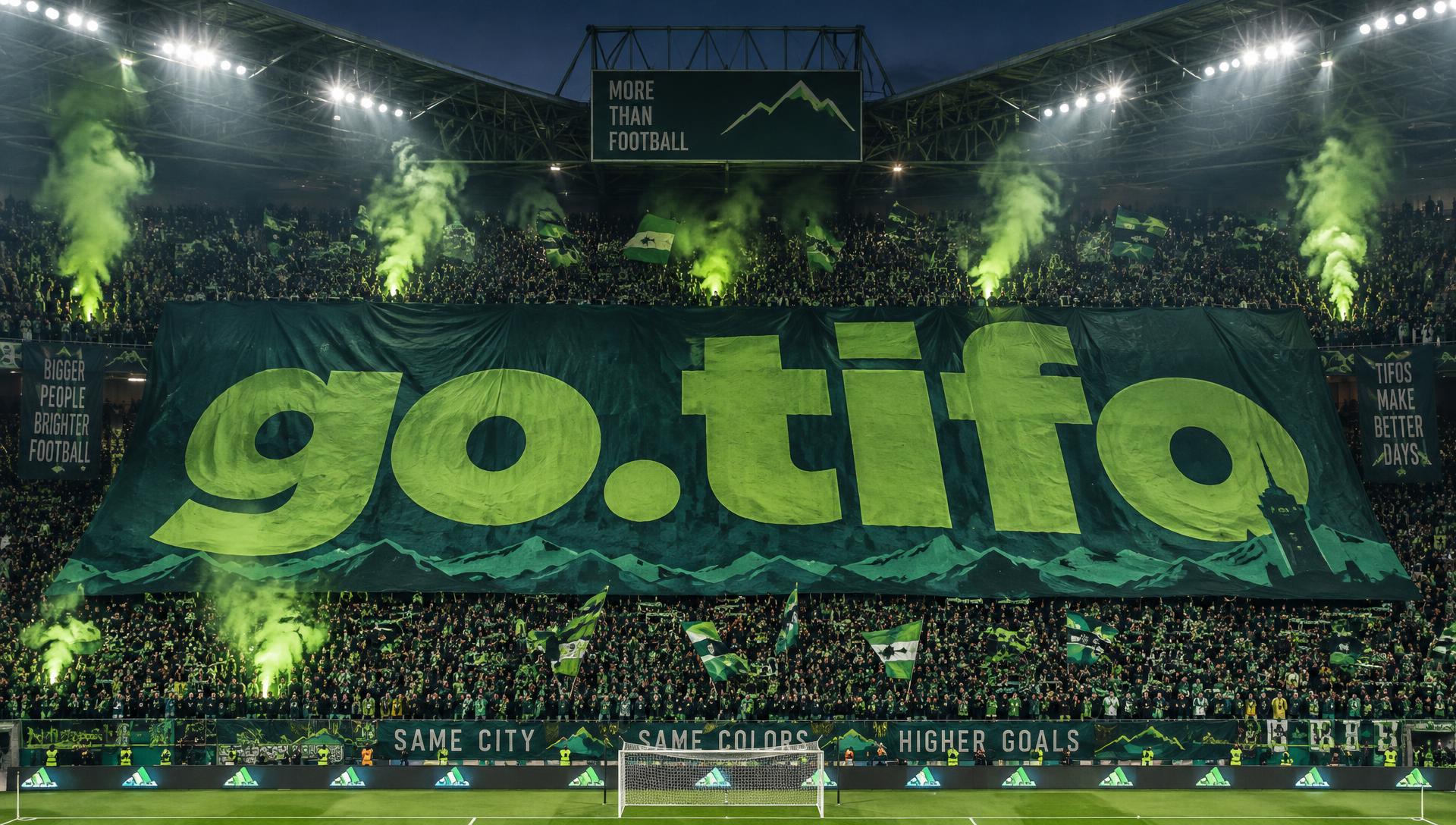 Volle tribune met een reusachtige go.tifo-banner, vlaggen en groene rookfakkels